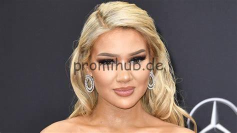 Shirin David