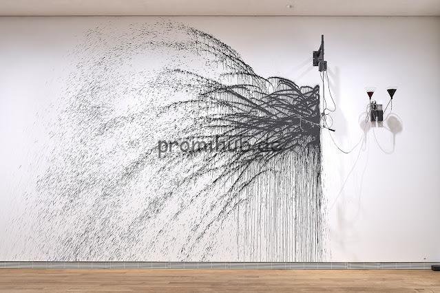 Ausstellung "Rebecca Horn. Körperfantasien" im Museum Tinguely, Basel