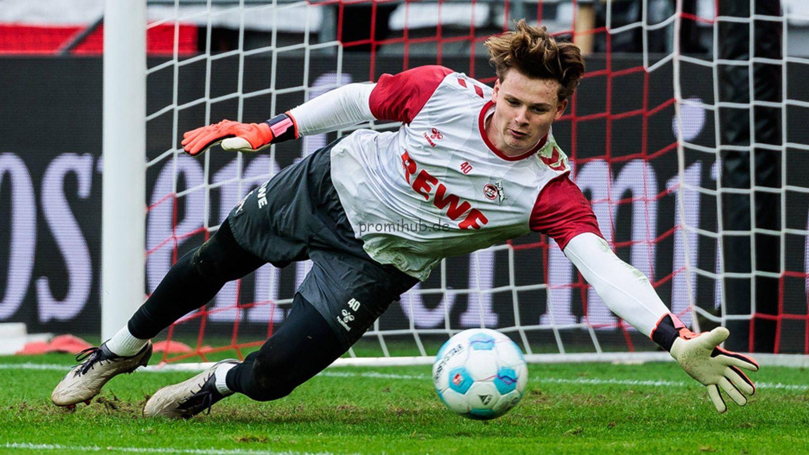 Jonas Urbig